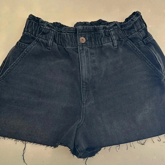 Zara - Picture 1 of 5